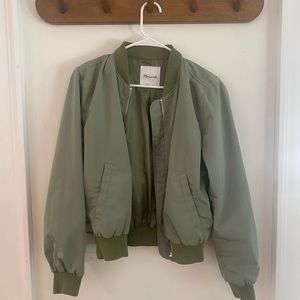 Made well Green Bomber M